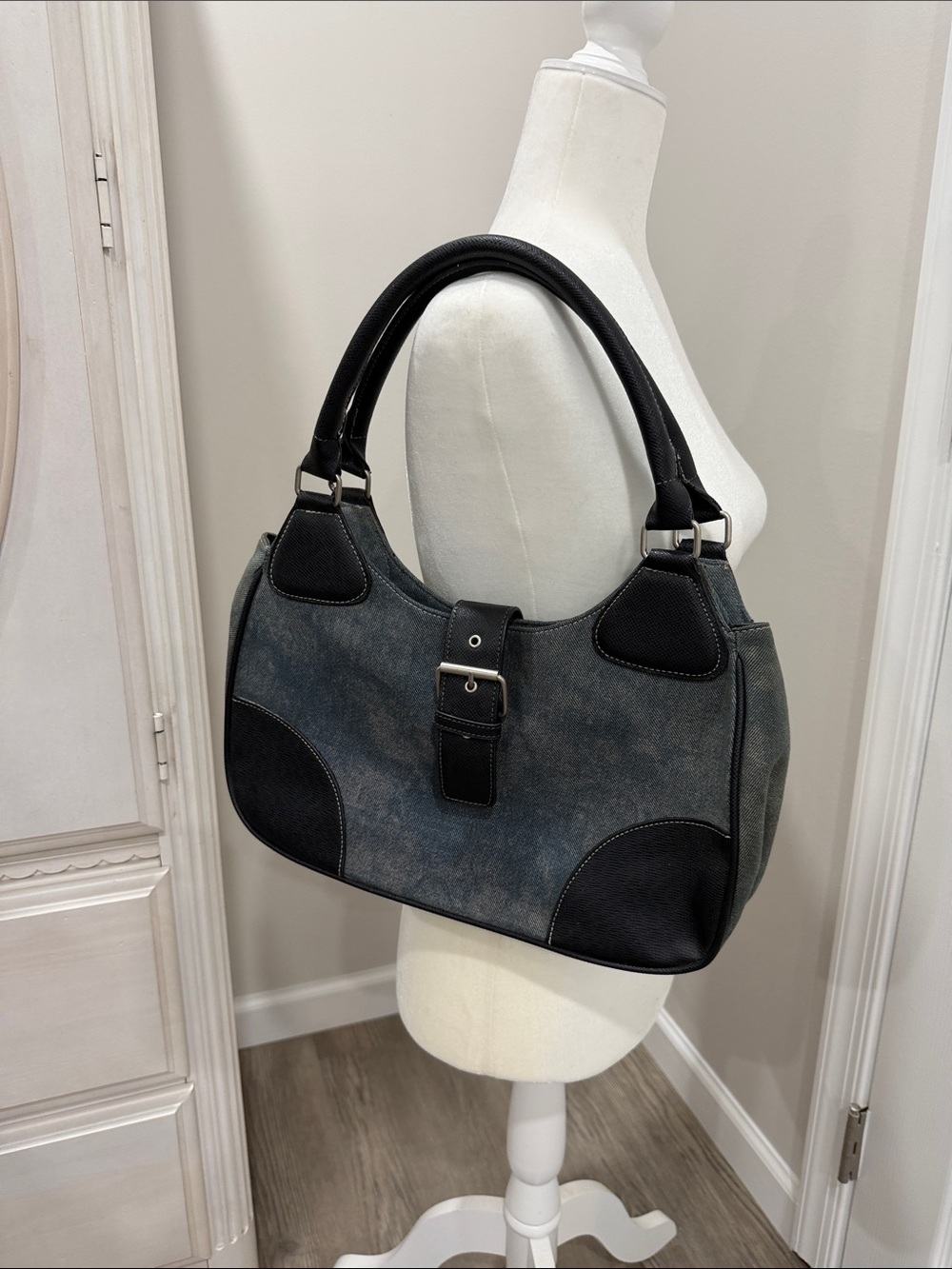 Y2K Vintage Newport News Classic Denim Women's Shoulder Bag